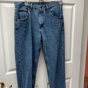 Q men’s Wrangler blue denim jeans size 32x30
